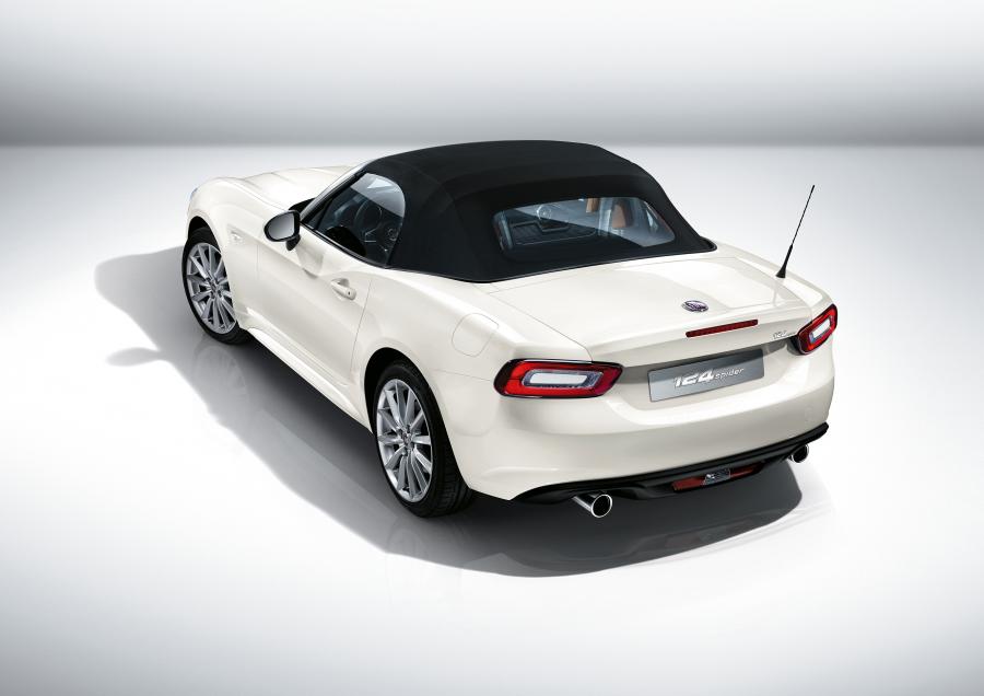  Fiat 124 Spider 2016 года  (фото 19 из 75)